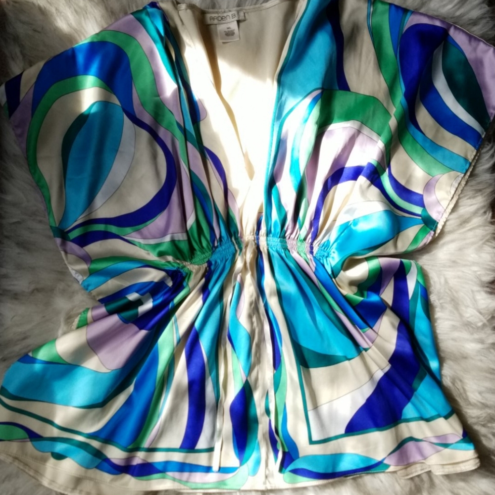 🦋 Arden B Satin Butterfly Blouse 🦋